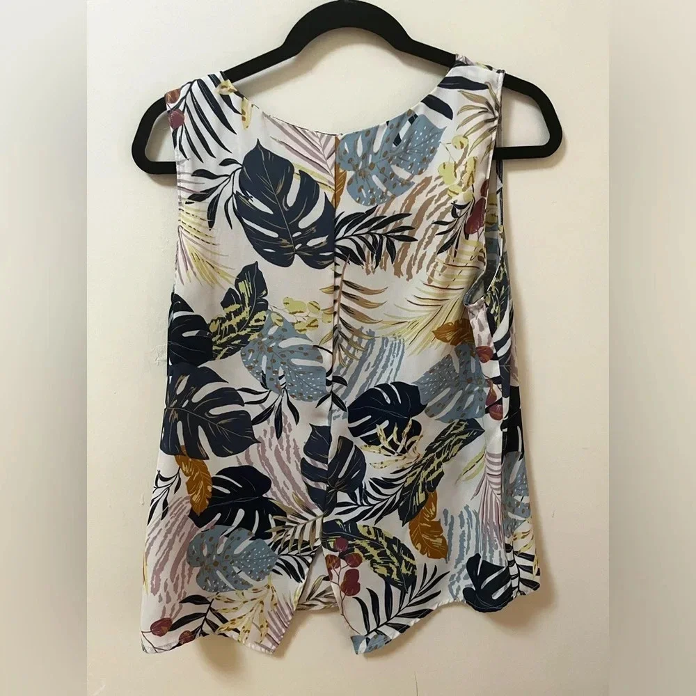 Verse Mirani Split Back Tropical Blouse size Medium - Picture 4 of 5